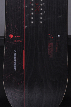 DESKA UŻYWANA CAPITA THE BLACK SNOWBOARD OF DEATH 24/25 165W NRDSK261