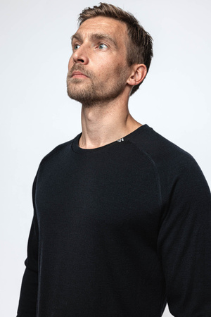 KOSZULKA TERMOAKTYWNA WOOLF MERINO TUV LS Black