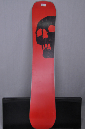 DESKA UŻYWANA CAPITA THE BLACK SNOWBOARD OF DEATH 24/25 159 cm NRDSK147
