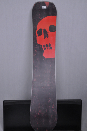 DESKA UŻYWANA CAPITA THE BLACK SNOWBOARD OF DEATH 24/25 165W NRDSK261