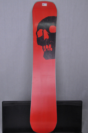 DESKA UŻYWANA CAPITA THE BLACK SNOWBOARD OF DEATH 24/25 162 cm NRDSK146