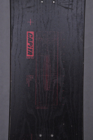 DESKA UŻYWANA CAPITA THE BLACK SNOWBOARD OF DEATH 24/25 156 cm NRDSK150