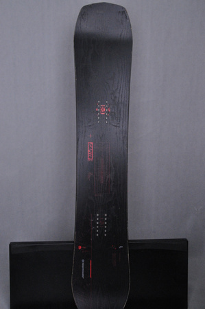 DESKA UŻYWANA CAPITA THE BLACK SNOWBOARD OF DEATH 24/25 156 cm NRDSK150