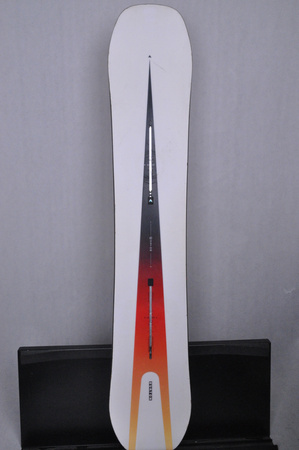 DESKA UŻYWANA BURTON CUSTOM 23/24 156 cm NRDSK251