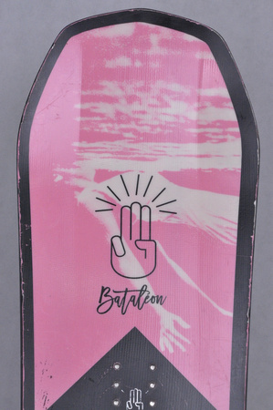 DESKA UŻYWANA BATALEON DISTORTIA 19/20 146 cm NRDSK288