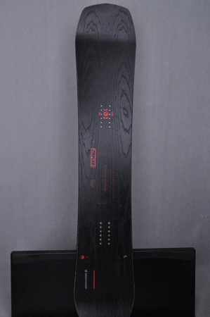 DESKA UŻYWANA CAPITA THE BLACK SNOWBOARD OF DEATH 24/25 156 cm NRDSK149