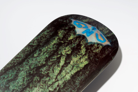 DESKA SNOWBOARDOWA GNU FINEST 2026