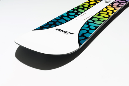 DAMSKA DESKA SNOWBOARDOWA GNU BARRETT 2026