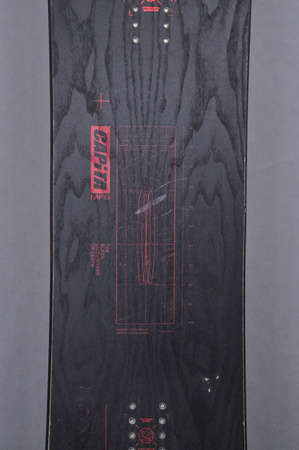 DESKA UŻYWANA CAPITA THE BLACK SNOWBOARD OF DEATH 24/25 162 cm NRDSK144