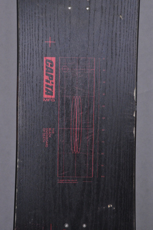 DESKA UŻYWANA CAPITA THE BLACK SNOWBOARD OF DEATH 24/25 165W NRDSK261