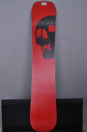 DESKA UŻYWANA CAPITA THE BLACK SNOWBOARD OF DEATH 24/25 156 cm NRDSK150