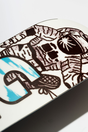 DESKA SNOWBOARDOWA GNU ANTIGRAVITY 2026