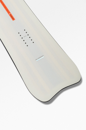 DESKA SNOWBOARDOWA UNITED SHAPES DEEP REACH 2026