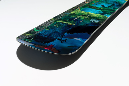 DESKA SNOWBOARDOWA GNU FINEST 2026