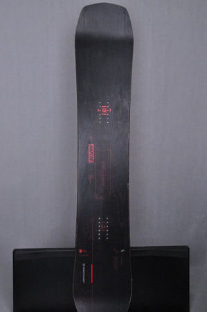 DESKA UŻYWANA CAPITA THE BLACK SNOWBOARD OF DEATH 24/25 162 cm NRDSK146