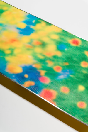 DAMSKA DESKA SNOWBOARDOWA GNU GLOSS 2026