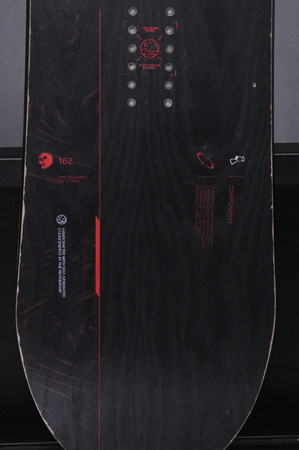 DESKA UŻYWANA CAPITA THE BLACK SNOWBOARD OF DEATH 24/25 162 cm NRDSK144